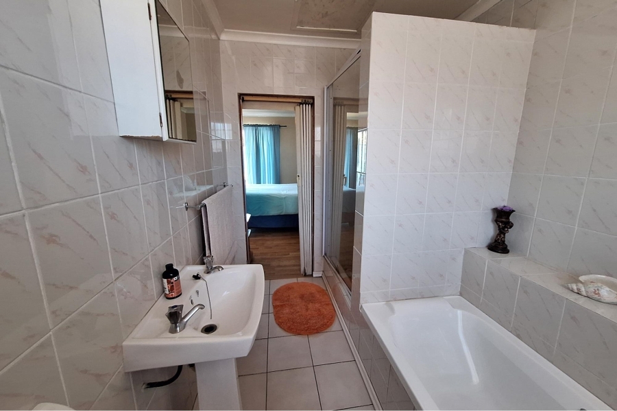 4 Bedroom Property for Sale in Tygerdal Western Cape